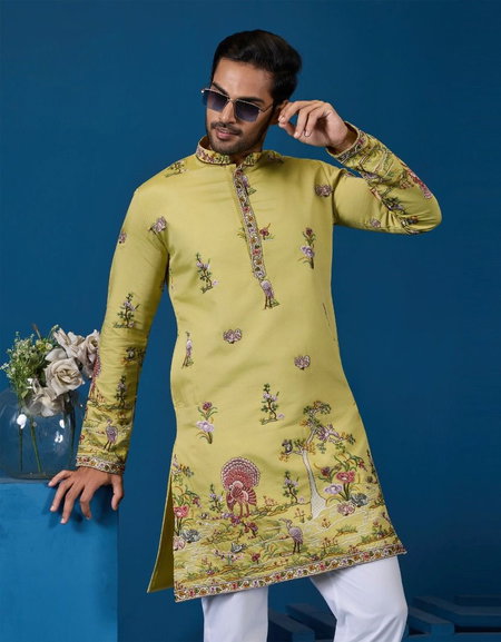 Vantara Vogue by Shubhvastra Viscose Silk Mens Kurta Pajama Wholesale Shop In Surat